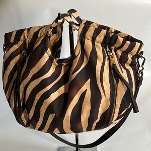 Vince Camuto Harlo-Sto Shoulder Tote